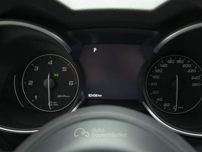 Alfa Romeo Stelvio 2.2 t Veloce Q4 210cv auto Bianco usata Bassano del Grappa