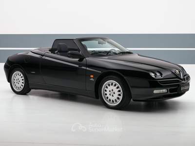 Alfa Romeo Spider 1.8i 16V Twin Spark cat Nero usata Bassano del Grappa