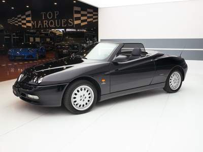 Alfa Romeo Spider 1.8i 16V Twin Spark cat Nero usata Bassano del Grappa