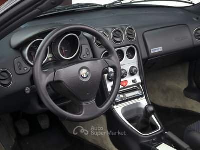 Alfa Romeo Spider 1.8i 16V Twin Spark cat Nero usata Bassano del Grappa
