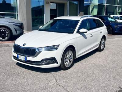 Skoda Octavia 2.0 TDI EVO SCR 150 CV DSG Wagon Style Bianco usata Pieve di Soligo