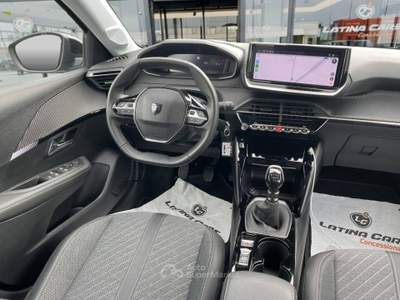 Peugeot 208 1.2 puretech Allure s&s 100cv con CarPlay Nero usata Latina