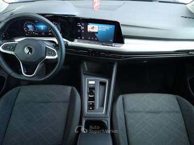 Volkswagen Golf 1.0 eTSI EVO DSG Life Blu/Azzurro usata Caorso