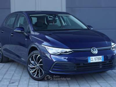 Volkswagen Golf 1.0 eTSI EVO DSG Life Blu/Azzurro usata Caorso