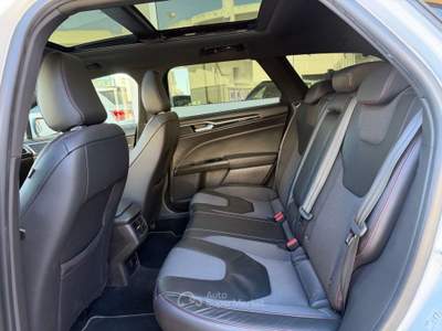 Ford Mondeo SW 2.0 tdci ST-Line Bus. awd s&s 180cv powershift Bianco usata Cesano Maderno