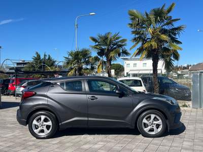 Toyota C-HR E-CVT 2WD Business FINANZIABILE Grigio usata Manzano
