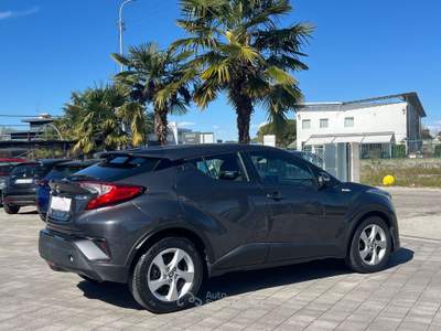 Toyota C-HR E-CVT 2WD Business FINANZIABILE Grigio usata Manzano