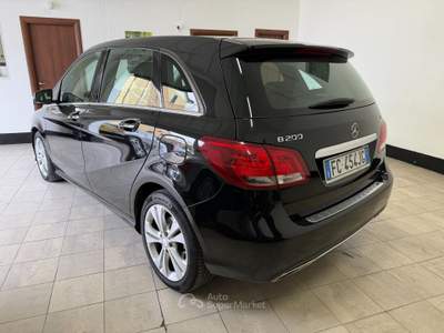 Mercedes-Benz Classe B B 200 d Sport KM 97000 OK NEOPATENTATI Nero usata Ravenna