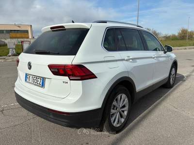 Volkswagen Tiguan SCR Business BlueMotion Technology Bianco usata Maserà di Padova