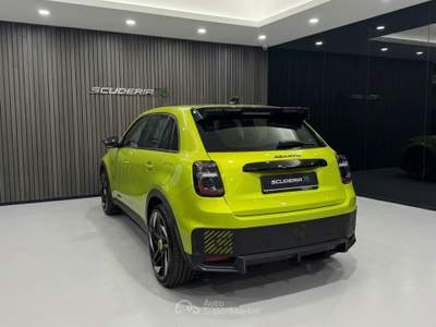 Abarth 600e 54kWh Turismo 240cv Giallo usata Milano