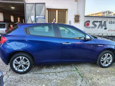 Alfa Romeo Giulietta Da vetrina, tagliandata, revisionata, gommata usata Vairano Patenora