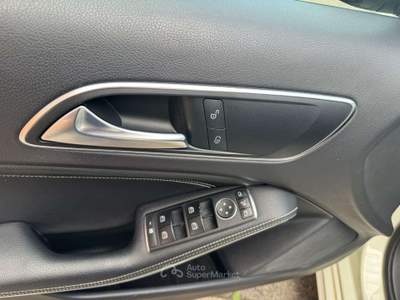 Mercedes-Benz Classe A d 136cv Sport 4matic auto Bianco usata Cernusco sul Naviglio