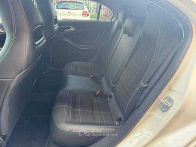 Mercedes-Benz Classe A d 136cv Sport 4matic auto Bianco usata Cernusco sul Naviglio