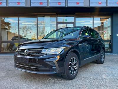 Volkswagen Tiguan 1.5Tsi 130cv LIFE *SENSORI - CLIMA 3 ZONE - NAV* usata Torino