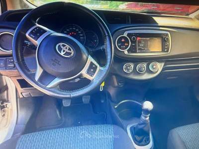 Toyota Yaris 5 porte Lounge Grigio usata Pignataro Interamna