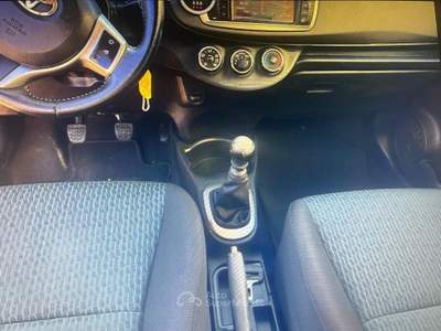Toyota Yaris 5 porte Lounge Grigio usata Pignataro Interamna