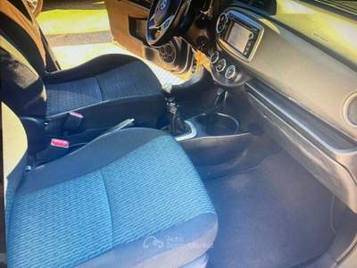 Toyota Yaris 5 porte Lounge Grigio usata Pignataro Interamna