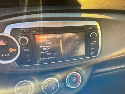 Toyota Yaris 5 porte Lounge Grigio usata Pignataro Interamna