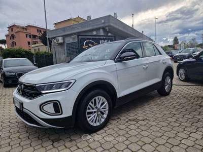 Volkswagen T-Roc 1.0 tsi Life 110cv PROMO FINANZIAMENTO Bianco usata Roma