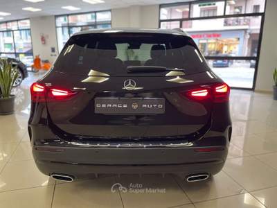 Mercedes-Benz GLA 200d 150cv AMG Premium Nero usata Gioia Tauro