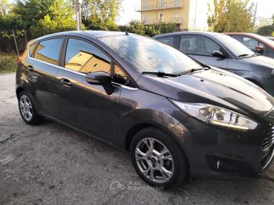 Ford Fiesta Super accessoriata , garantita, completamente tagliandata usata Vairano Patenora