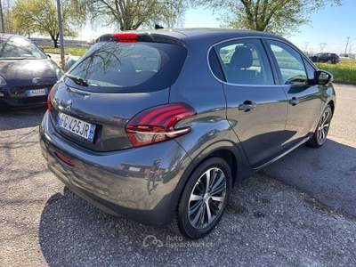 Peugeot 208 2016 5p 1.6 bluehdi Active 75cv EURO 6E Grigio usata Inzago