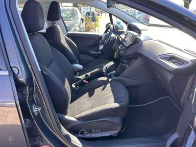 Peugeot 208 2016 5p 1.6 bluehdi Active 75cv EURO 6E Grigio usata Inzago