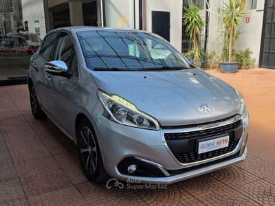 Peugeot 208 5p Allure Ok neopatentati Grigio usata Seregno