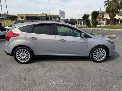 Ford Focus TITANIUM 1.6TDCI 115CV Grigio usata giugliano in campania