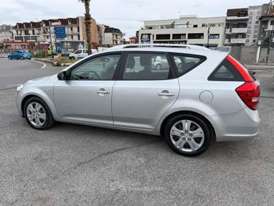 Kia Ceed CEE’D SPORTSWAGON 1.6CRDi VGT 90CV LX Grigio usata giugliano in campania