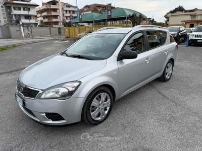 Kia Ceed CEE’D SPORTSWAGON 1.6CRDi VGT 90CV LX Grigio usata giugliano in campania