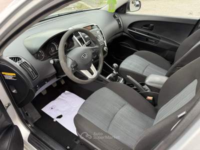 Kia Ceed CEE’D SPORTSWAGON 1.6CRDi VGT 90CV LX Grigio usata giugliano in campania