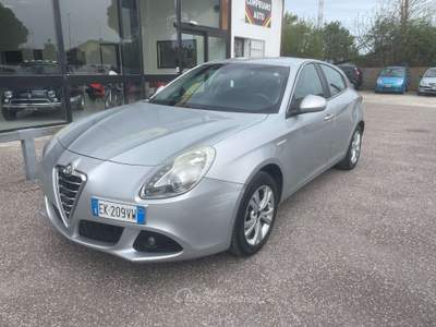 Alfa Romeo Giulietta Giulietta 1.4 t Distinctive 120cv GPL NEOPATENTATI Argento usata Ravenna