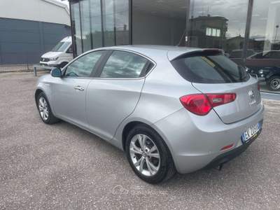 Alfa Romeo Giulietta Giulietta 1.4 t Distinctive 120cv GPL NEOPATENTATI Argento usata Ravenna