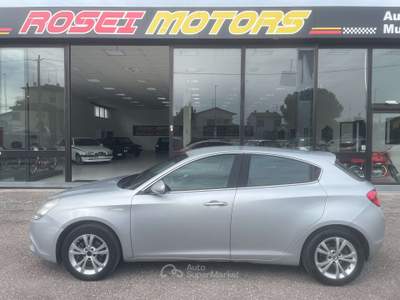 Alfa Romeo Giulietta Giulietta 1.4 t Distinctive 120cv GPL NEOPATENTATI Argento usata Ravenna