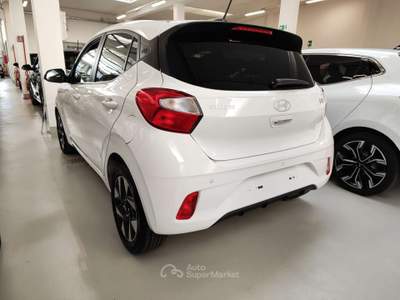 Hyundai i10 i10 1.0 mpi Connectline 63cv Bianco usata Torino