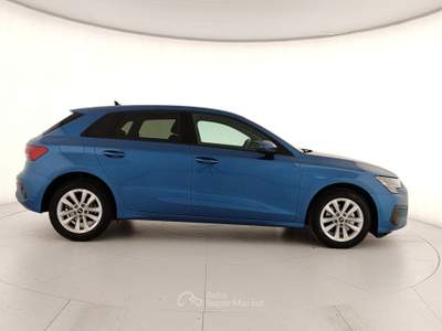 Audi A3 IV 2020 Sportback Sportback 35 2.0 tdi Business s-tronic Blu/Azzurro usata Caserta