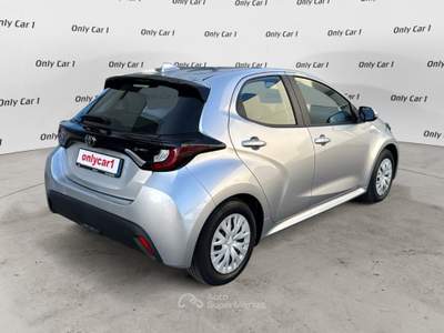 Toyota Yaris Yaris 1.5h Active Grigio usata Comacchio