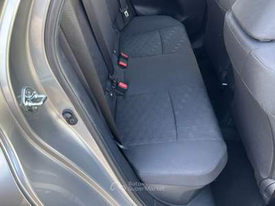 Toyota Yaris Yaris 1.5h Active Grigio usata Comacchio