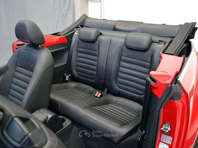 Volkswagen Maggiolino Cabrio 1.2 TSI Dsg BMT Pelle-Pdc-Navi-Retrocamera Rosso usata Monza