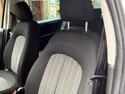 Fiat Punto II S&S 95 CV 5 porte Street Grigio usata Bari
