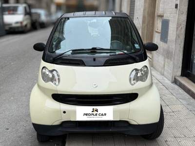 Smart ForTwo coupé pure (45 kW) Beige usata Bari