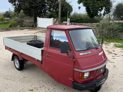 Piaggio Ape OTTIME CONDIZIONI Rosso usata Monopoli