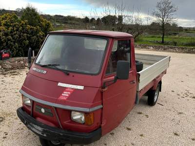 Piaggio Ape OTTIME CONDIZIONI Rosso usata Monopoli