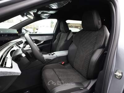 Peugeot 5008 Hybrid 145 e-DCS6 GT 7 POSTI Tetto & Drive & 360 Grigio usata Melegnano