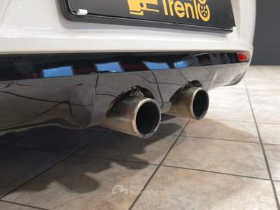 Volkswagen Golf 2.0 270 CV TSI 4x4 R DSG Bianco usata Besenello