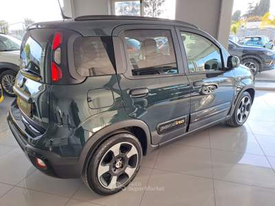 Fiat Panda Cross 1.0 FireFly Hybrid 2025 km 17244 Verde usata Parete