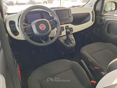 Fiat Panda Cross 1.0 FireFly Hybrid 2025 km 17244 Verde usata Parete