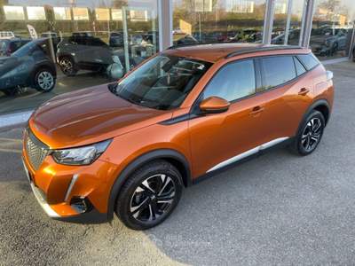 Peugeot 2008 PureTech 130 S&S Allure Arancione usata Scandiano