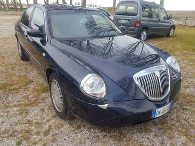 Lancia Thesis ISCRIVIBILE ASI Nero usata Lagosanto